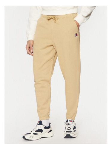 Tommy Jeans Долнище анцуг Badge DM0DM20276 Бежов Regular Fit
