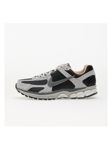 Сникърси Nike Zoom Vomero 5 Dk Smoke Grey/ Smoke Grey-Lt Smoke Grey EUR 38.5