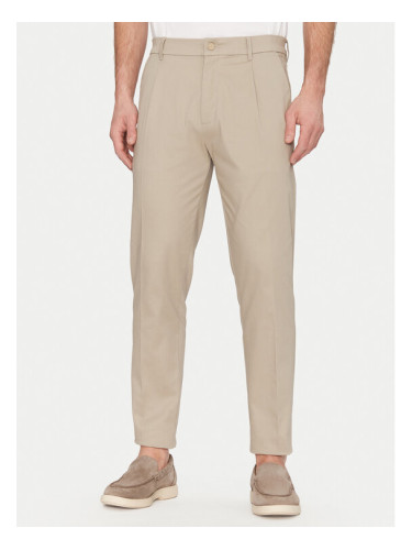 Calvin Klein Чино панталони K10K114104 Бежов Tapered Fit