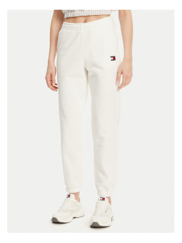 Tommy Jeans Долнище анцуг Badge DW0DW20679 Екрю Regular Fit