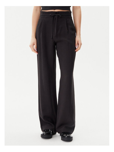 Calvin Klein Jeans Текстилни панталони J20J225339 Черен Straight Fit