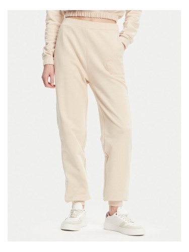 Calvin Klein Jeans Долнище анцуг J20J225355 Бежов Regular Fit