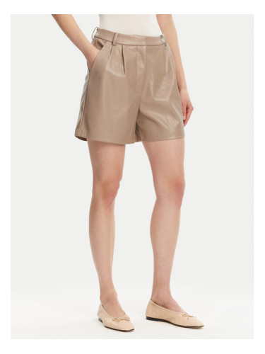 ONLY Шорти от имитация на кожа Saramy 15338008 Бежов Regular Fit