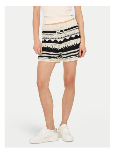 ONLY Шорти от плат Merida 15344405 Черен Regular Fit