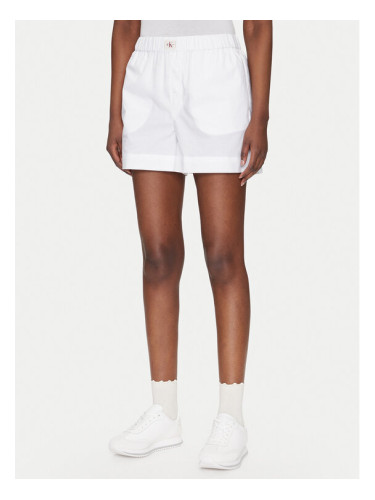 Calvin Klein Jeans Шорти от плат J20J225218 Бял Relaxed Fit