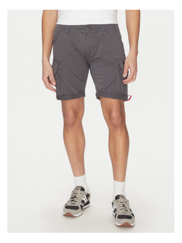 Alpha Industries Шорти от плат Crew 176203 Сив Slim Fit