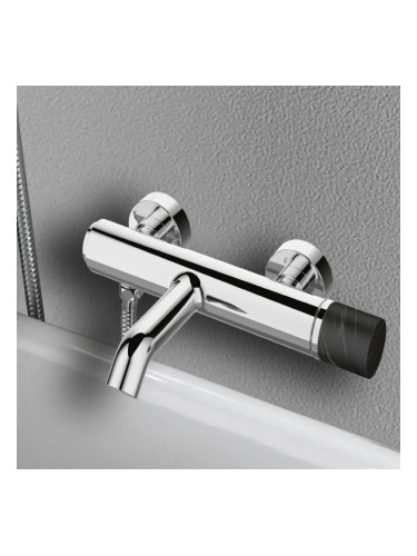 Стенен смесител за душ Joan с чучур, хром/черен мрамор