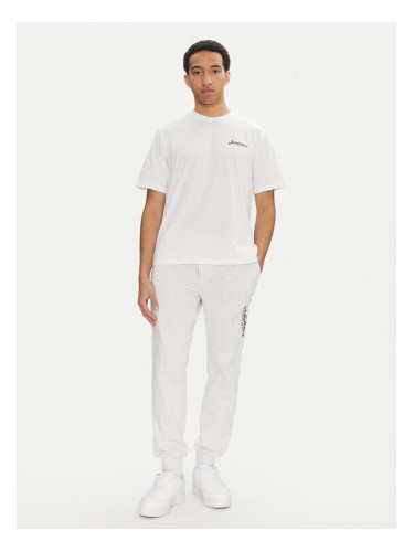 Jack & Jones Комплект тишърт и спортни панталони Beau 12277849 Бял Relaxed Fit