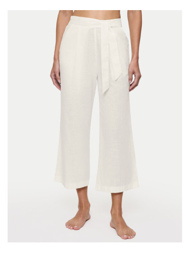 Triumph Текстилни панталони Summer 10222571 Екрю Relaxed Fit