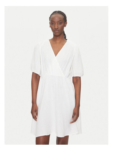 Pieces Лятна рокля Sastina 17156475 Бял Regular Fit