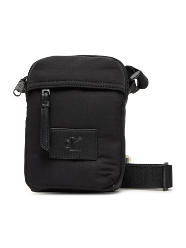 Мъжка чантичка Calvin Klein Jeans Metro Nylon Reporter Bag LV04G3089G Черен