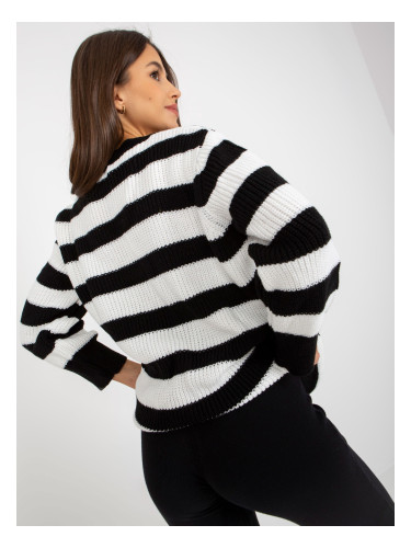 Sweater-LC-SW-8030.29P-White-Black