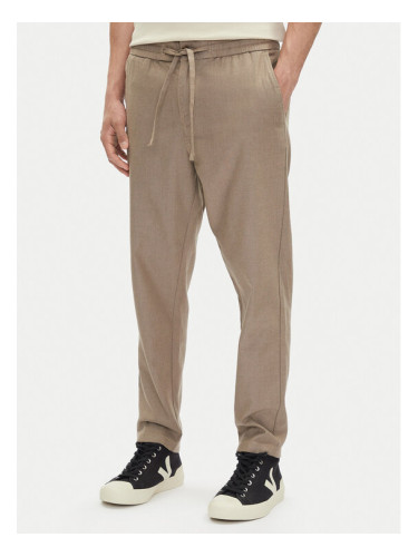 Mustang Текстилни панталони Milano 1016330 Сив Tapered Fit