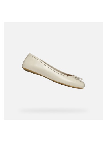Cream women's ballet flats Geox Palmaria - Women's