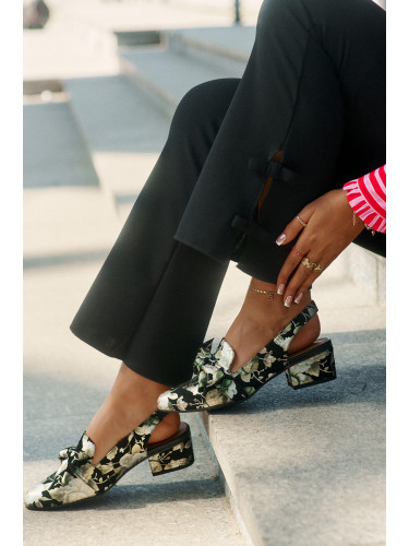 Maciejka Кожени Чепици С Цветя И Панделка Черни