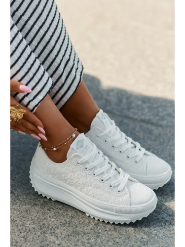 Дамски Кецове С Бродерия На Платформа Lee Cooper