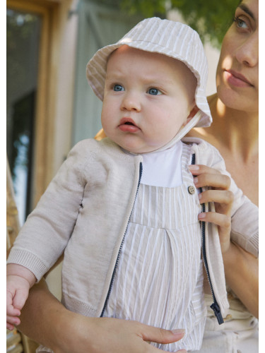 Бебешка плетена жилетка в бежов цвят Mayoral