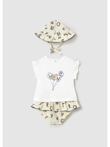 Бебешки комплект от три части в бежов цвят Mayoral