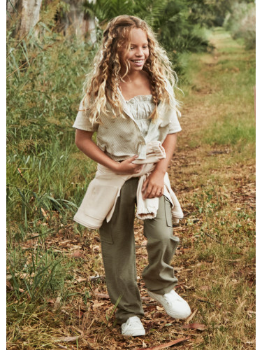 Детски карго панталон в тъмнозелен цвят Mayoral