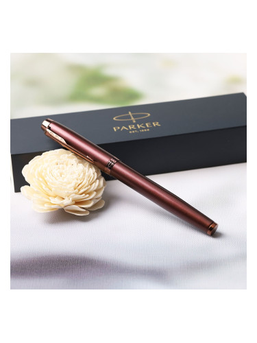 Parker IM Monochrome Burgundy