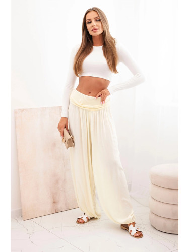 Kesi Włoski Women's viscose trousers with wide leg and ruffles yellow