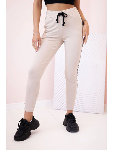 Kesi Women's sweatpants with side stripes and drawstring waist beige