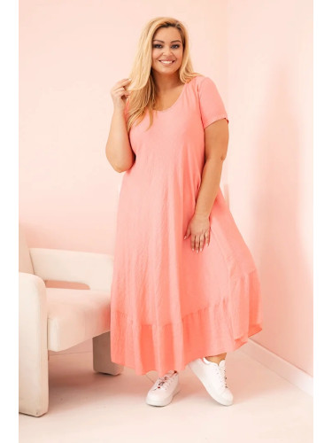 Kesi Włoski Plus size women's dress with short sleeves and ruffle made of light viscose pink
