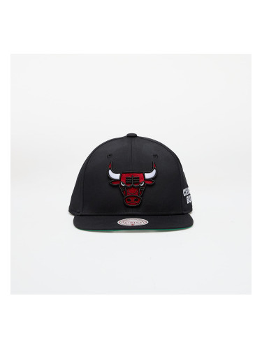 Шапка Mitchell & Ness NBA Bulls April Showers Snapback Cap Black Universal
