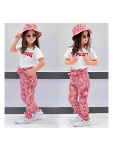 Летен детски комплект от тениска и панталон в бяло и червено с шапка