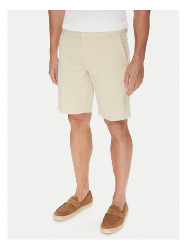 Mustang Шорти от плат Amsterdam 1016450 Бежов Slim Fit