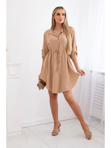 Kesi Włoski Dress with button closure and tie at the waist camel