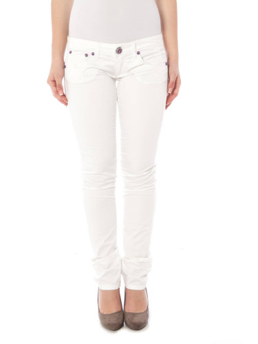 Дамски бели дънки slim fit