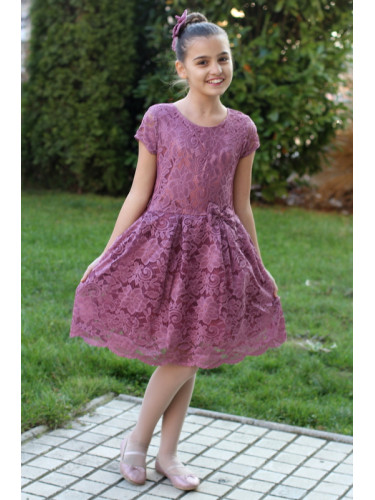 Официална детска рокля с къс ръкав в дантела в пепел от рози с голяма 