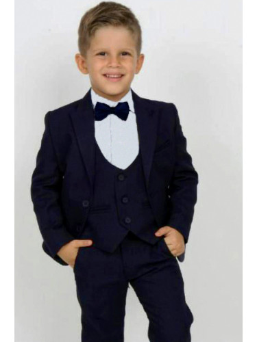 Официален костюм момче в тъмносиньо от елек, сако, риза в бяло, пантал
