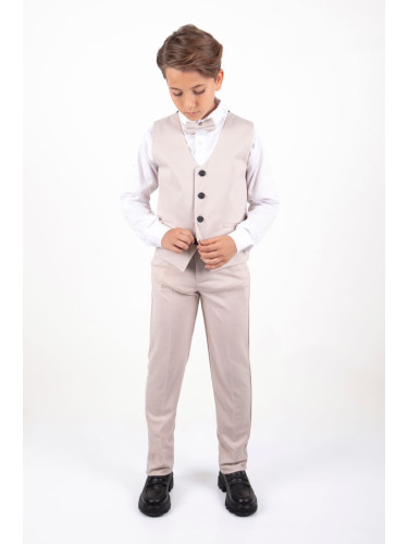 Официален костюм в бежово от 4 части от елек. риза, панталон и папийон