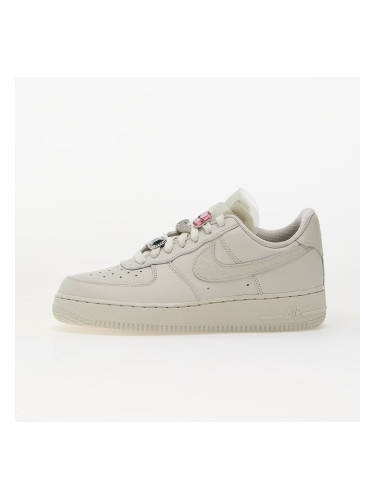 Сникърси Nike W Air Force 1 Low Premium Light Bone/ Light Bone-Kelly Green EUR 44.5