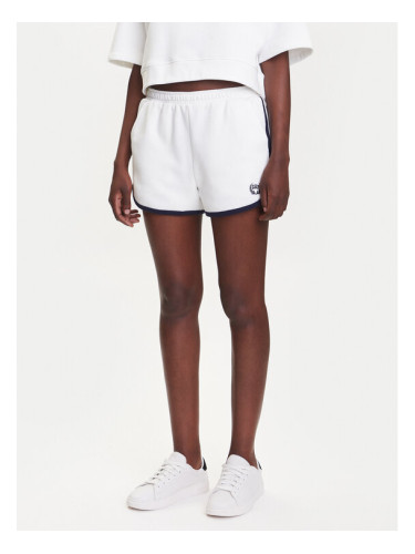 Gap Спортни шорти 778453-02 Бял Regular Fit