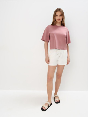 Mohito - Къси панталони с връзващ се колан - кремaво