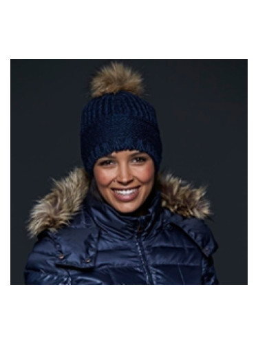 Плетена шапка с пискюл