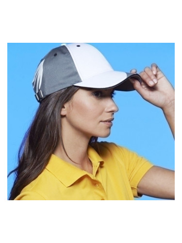 Шапка с цветна козирка