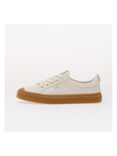 Сникърси Cariuma W Oca Low Gum Off-White EUR 37