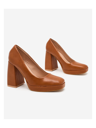Resti Women's high post Cellcas pumps