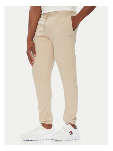 Tommy Jeans Долнище анцуг Flag DM0DM20473 Бежов Slim Fit