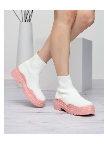 Resti Women's boots on a thicker sole in white and pink Korlic-Shoes