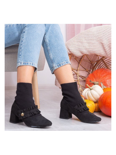 Resti Black pumps on a higher post with a Preciosa sock - Footwear