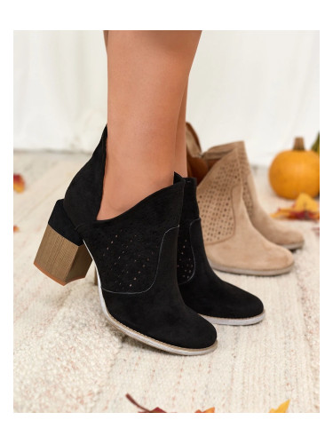 Resti Black women's boots on a post and with a cutout Neafla