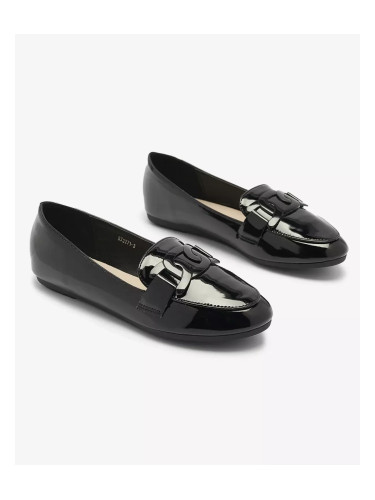 Resti Women's lacquered moccasins with ornament in black- Footwear