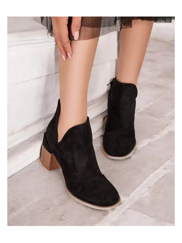 Resti Black women's ankle boots with cut-outs Encura - Footwear