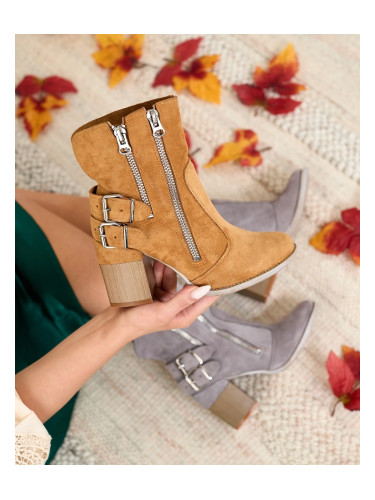 Resti Women's camel boots with Feirrgo decoration