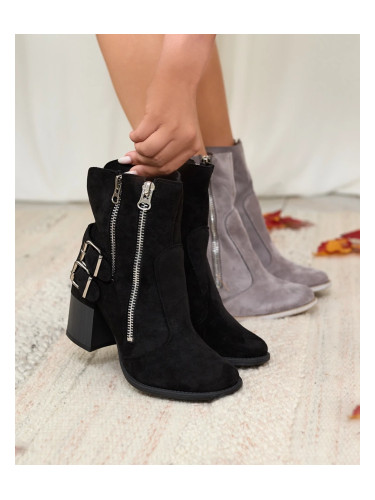 Resti Women's black boots with Feirrgo decoration